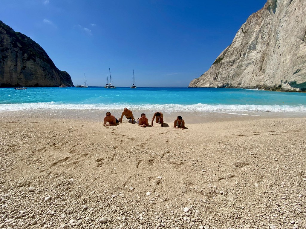 Zakynthos Navagio 2~1
